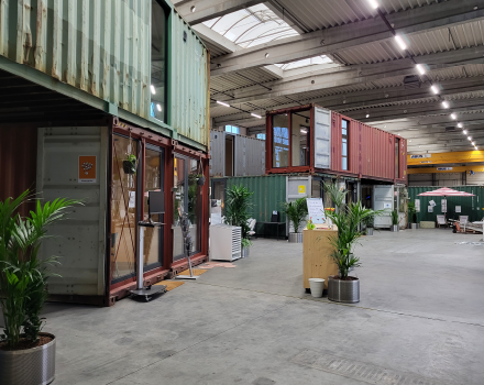 Containerinsel in der hallig hanken in Oldenburg