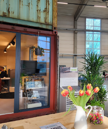 Ansicht eines Containers in der hallig hanken von außen