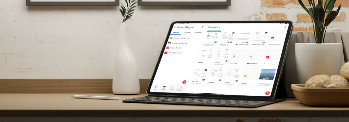 Tablet auf einem Schreibtisch