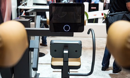 Fitnessgerät in Studio